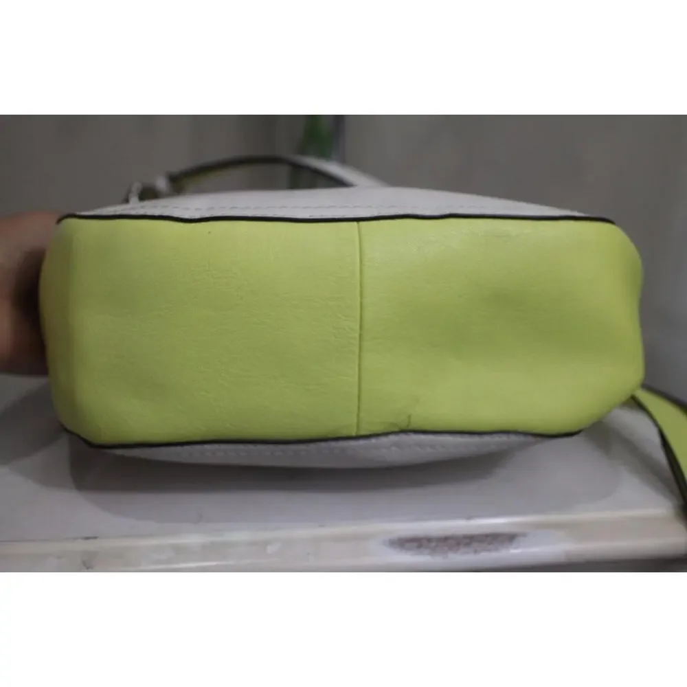 (z) Coach Legacy Archival Two Tone Leather Willis 22409 purse (pu110